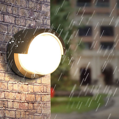 Outdoor LED Wall Lamp – Minimalist design, available in round or square versions and in small and large sizes
