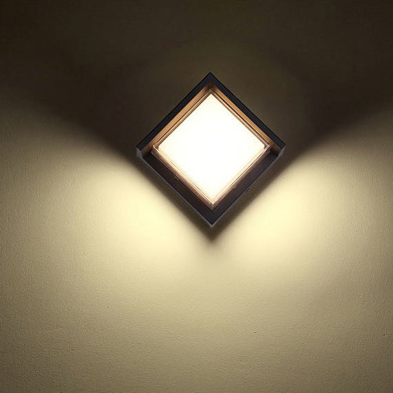 Outdoor LED Wall Lamp – Minimalist design, available in round or square versions and in small and large sizes