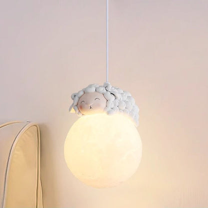 Biała lampa wisząca w minimalistycznym stylu z motywem kreskówkowym i oprawką G9