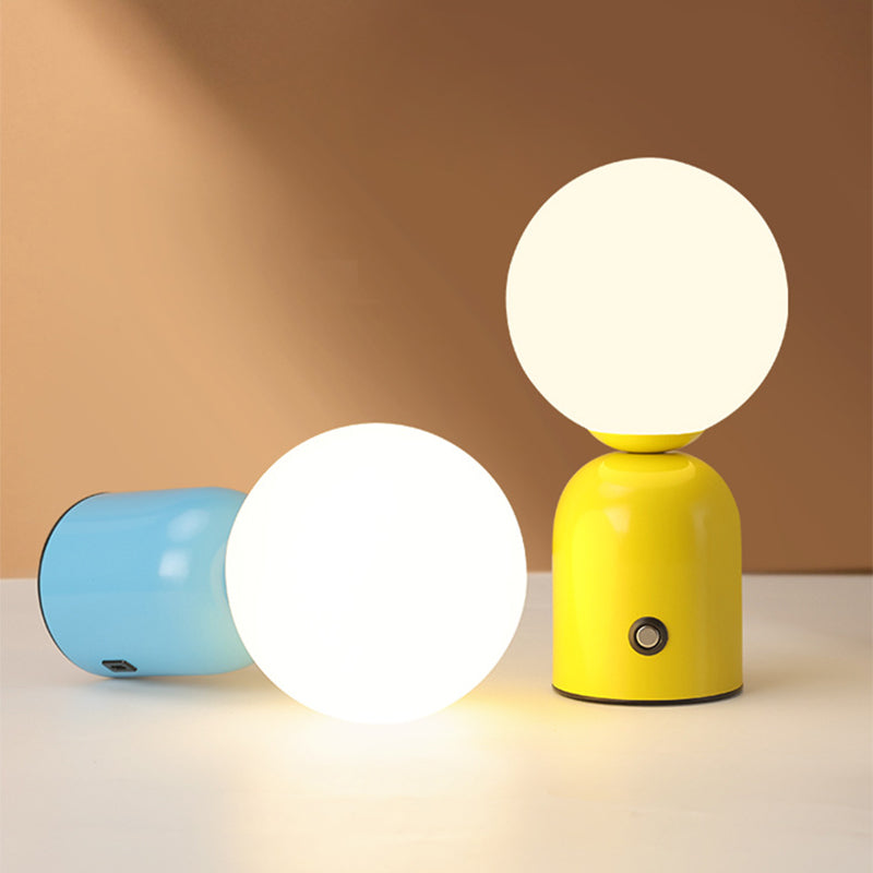 Minimalistyczna Lampa Stołowa LED – Do Wtyczki, 2W z Akrylowym Abażurem