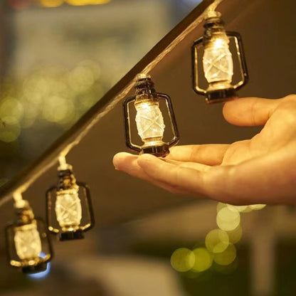 Retro LED Girlanda – Czarna/Czerwona – (10–100 LED)