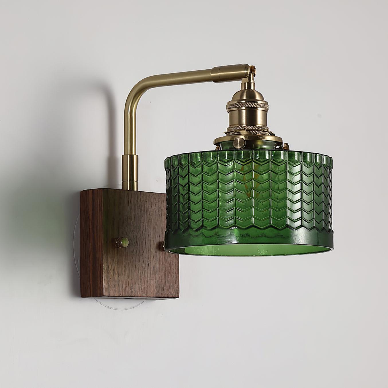 Stylowa Zielona Lampa Ścienna z Drewnianą Podstawą i Szklanym Abażurem