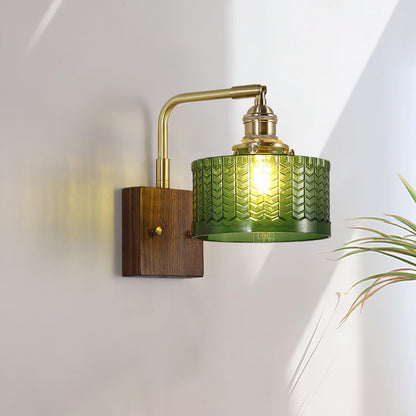 Stylowa Zielona Lampa Ścienna z Drewnianą Podstawą i Szklanym Abażurem