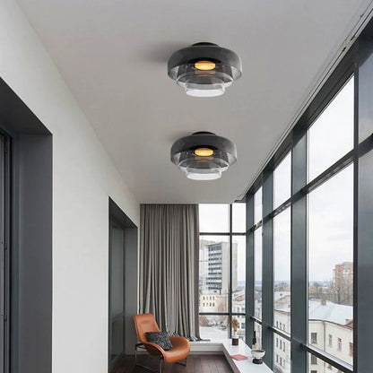 Nowoczesna, designerska lampa sufitowa ze szkła – stylowy akcent do każdego wnętrza