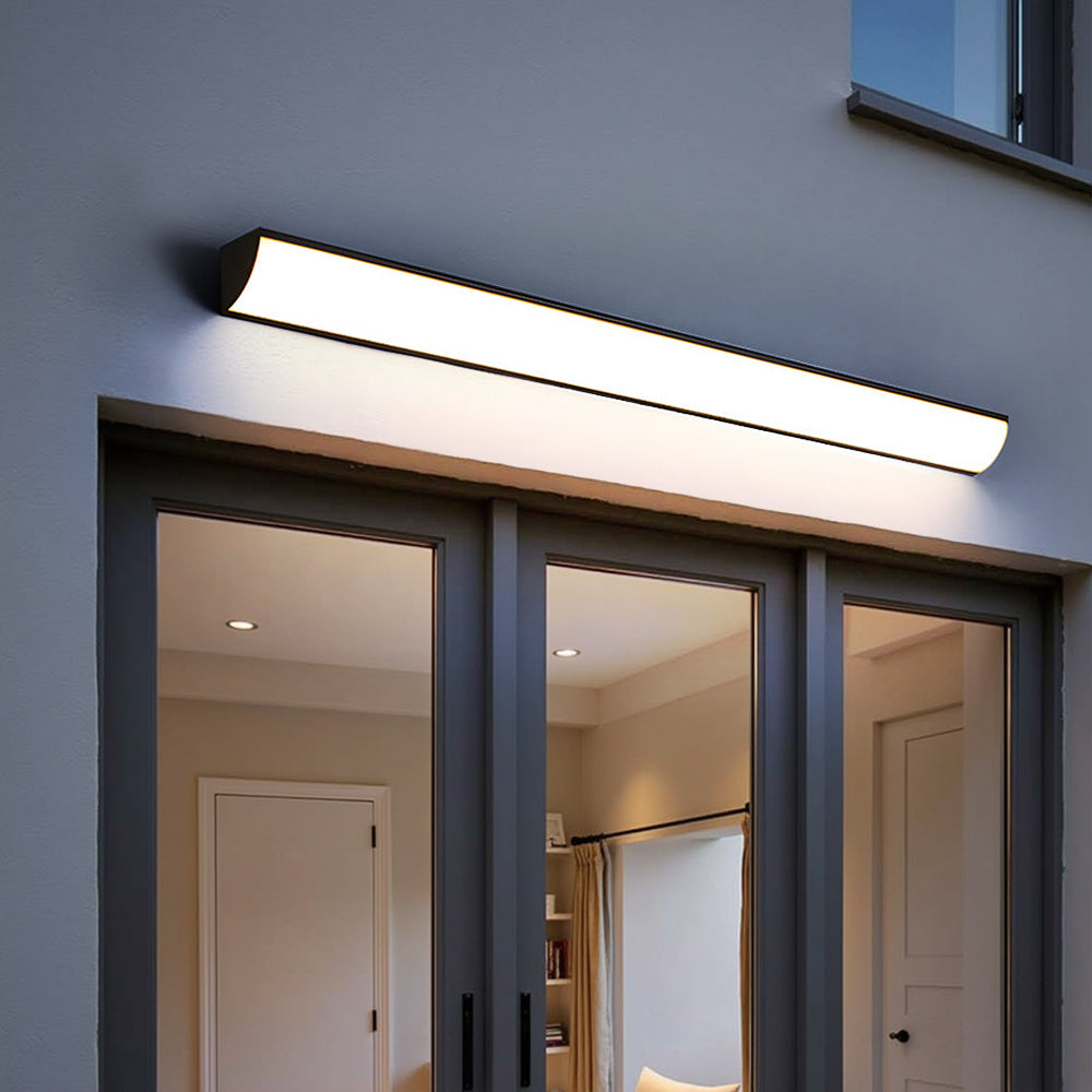 Stylish Outdoor LED Wall Lamp – Slim Design, IP65