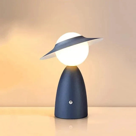 Bezprzewodowa Lampa z Ładowaniem i Ciepłym LED-owym Światłem o Abstrakcyjnym Designie