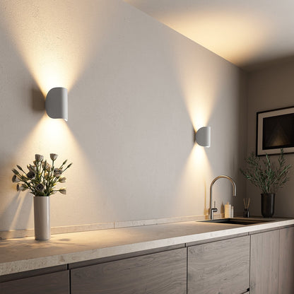 Obrotowa lampa LED ścienna — elastyczne oświetlenie do wnętrz i na zewnątrz