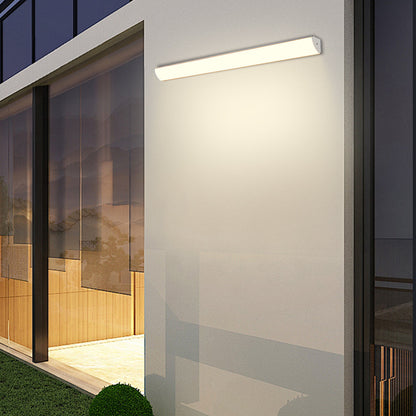 Stylish Outdoor LED Wall Lamp – Slim Design, IP65