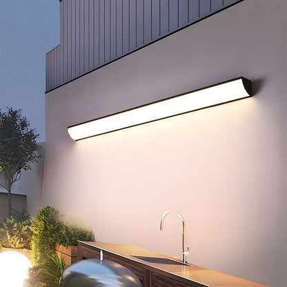 Stylish Outdoor LED Wall Lamp – Slim Design, IP65