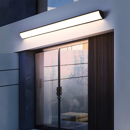 Stylish Outdoor LED Wall Lamp – Slim Design, IP65