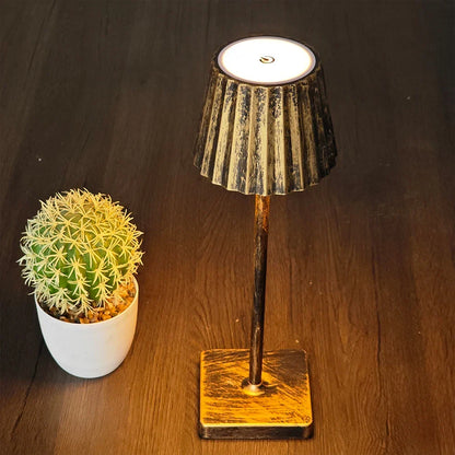 Mara – Ładowalna Klasyczna Lampa Stołowa z Plisowanym Kloszem i Ściemnialnym LED