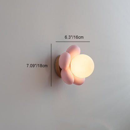 Nowoczesna ceramiczna lampa ścienna z drewnianym detalem – Do sypialni i salonu