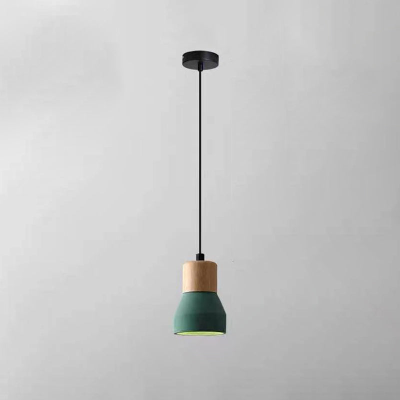 Nowoczesna Lampa Wisząca z Cementu i Drewna o Industrialnym Designie