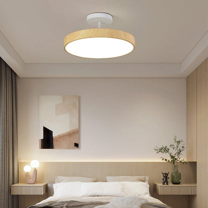 Lampa Sufitowa w Stylu Skandynawskim z Efektem Drewna i Złotą Ramą