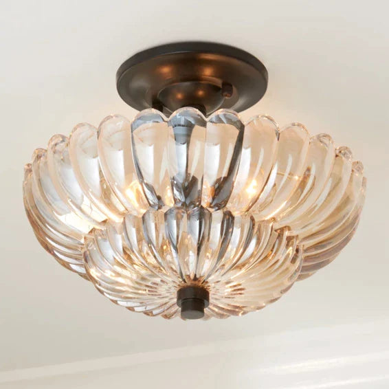 Vintage lampa sufitowa z bursztynowego szkła — elegancki akcent do każdego wnętrza