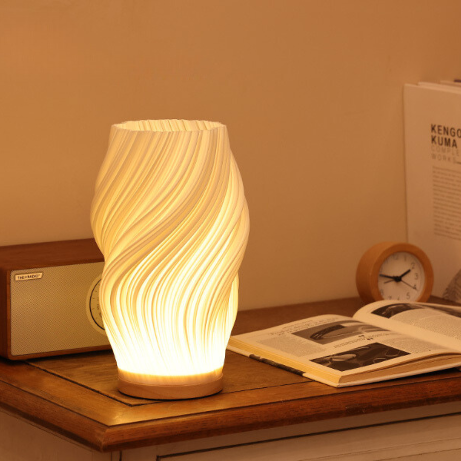 Przytulna lampa stołowa LED z funkcją ściemniania i stylowym wzorem fal