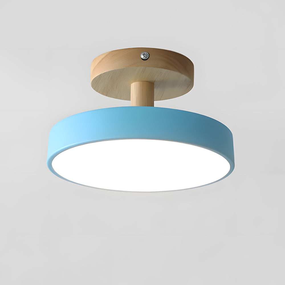 Skandynawska Lampa Sufitowa z Drewnianą Bazą – Subtelny Pastelowy Design