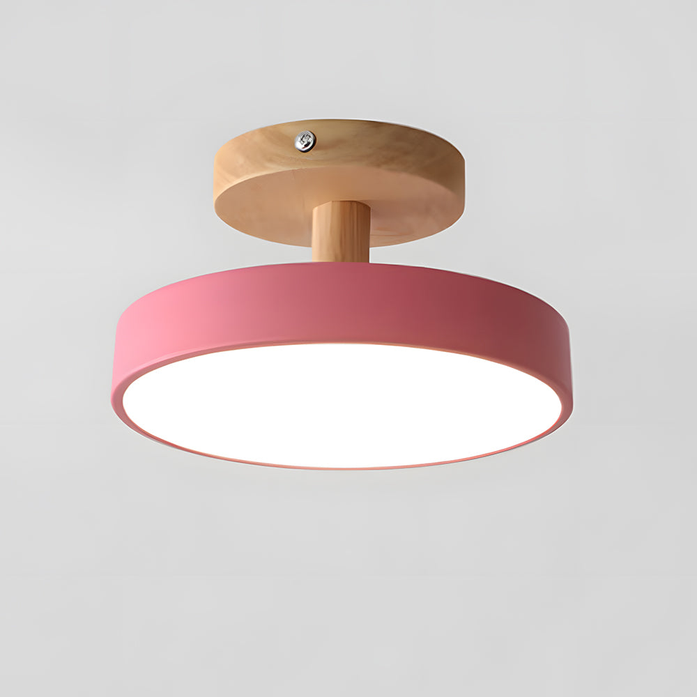 Skandynawska Lampa Sufitowa z Drewnianą Bazą – Subtelny Pastelowy Design