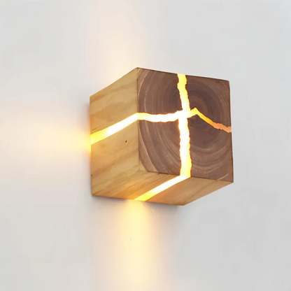 Stylowa drewniana lampa ścienna z ciepłym światłem LED