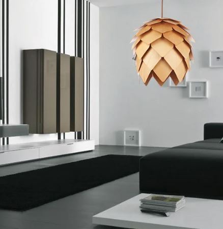 Elegant Oak Pendant Lamp — Adjustable Cable and Natural, Minimalist Design