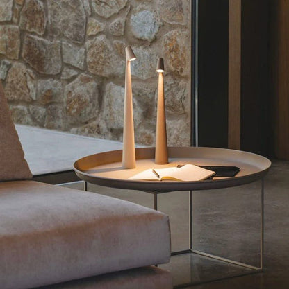 Elegancka Lampa Stołowa w Skandynawskim Stylu Minimalistycznym