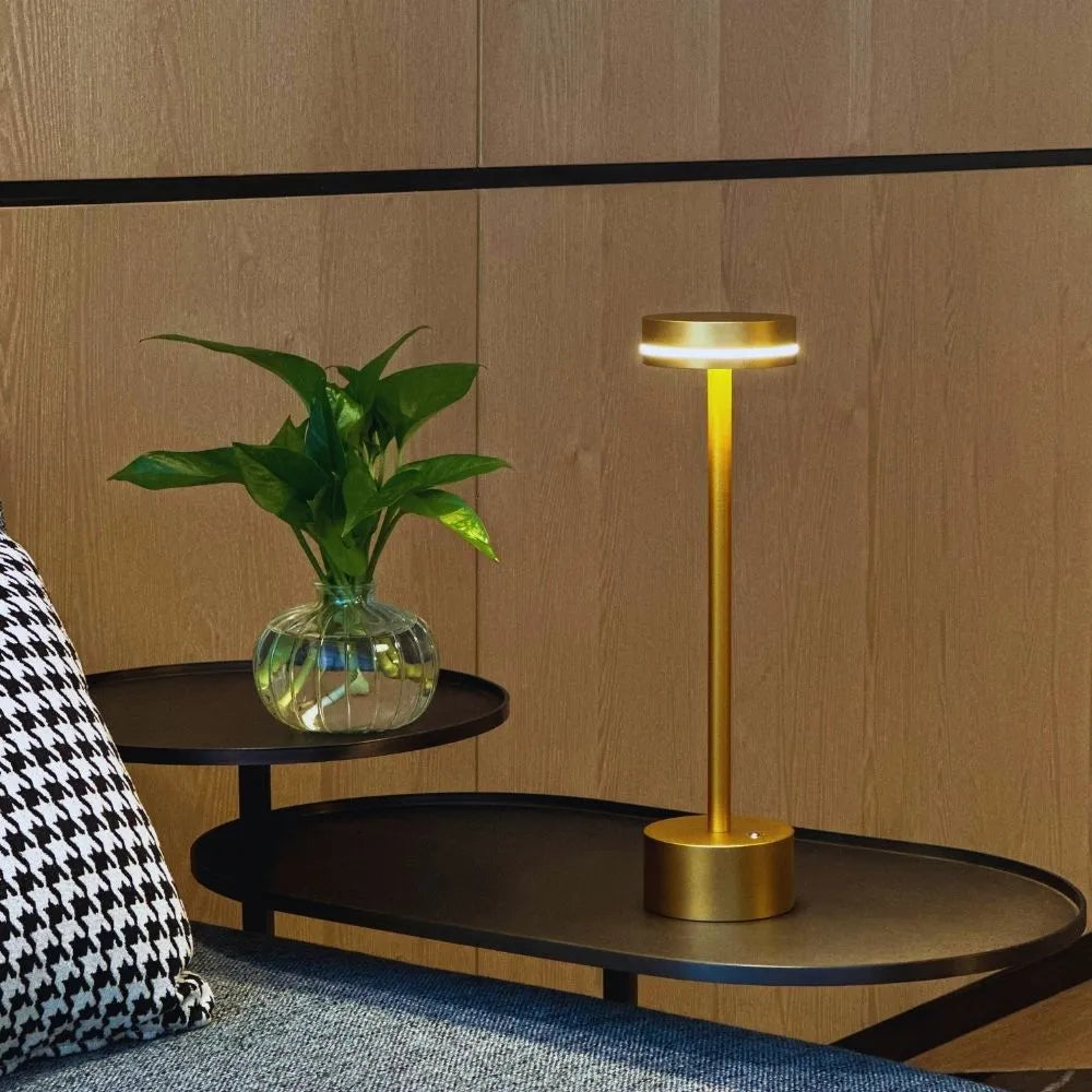 Elegancka bezprzewodowa lampa stołowa z trzema kolorami światła i regulacją jasności