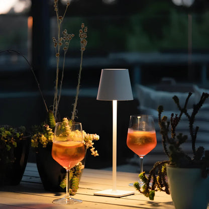 Lio – Dimmable, Rechargeable Indoor and Outdoor Table Lamp
